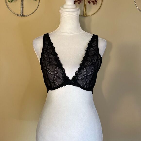 NWT! Free People Intimately Black Scalloped Lace Plunge Underwire Bra 32D - Picture 1 of 11